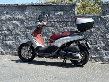 Piaggio Beverly Sport 350 ABS