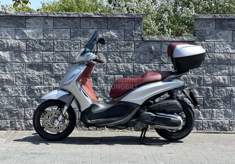Piaggio Beverly Sport 350 ABS