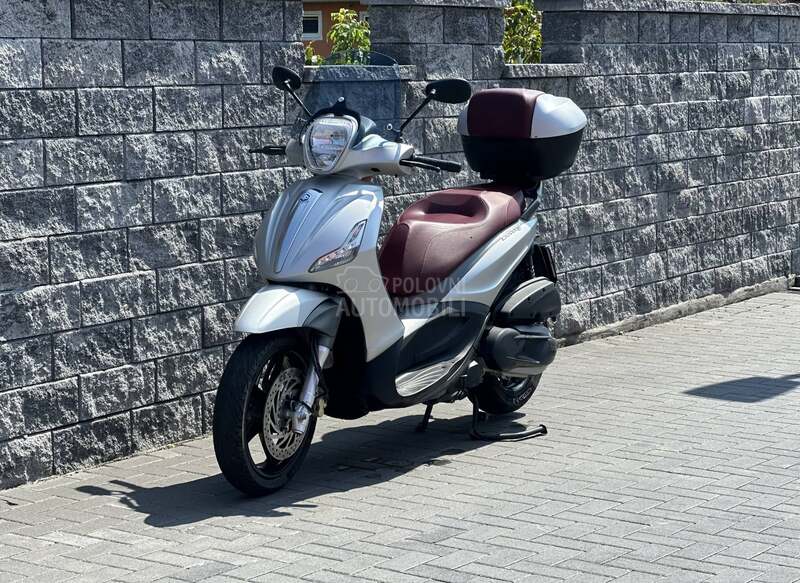 Piaggio Beverly Sport 350 ABS