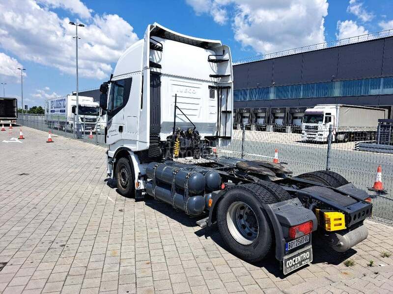 Iveco 460 NOVA glava i turbina