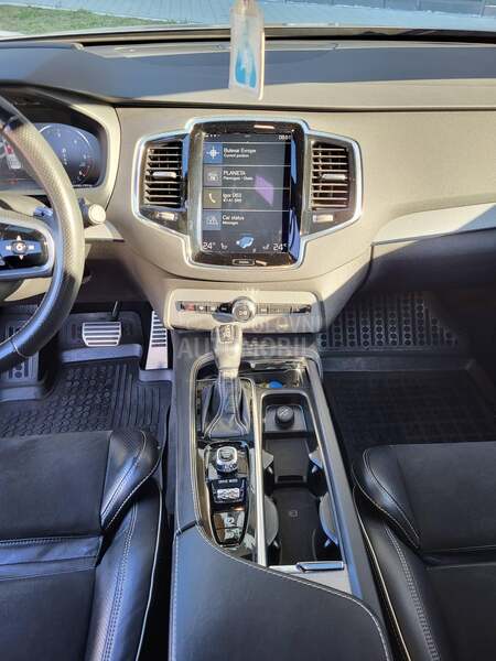 Volvo XC90 R design