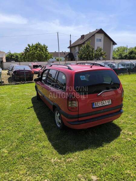 Opel Zafira 
