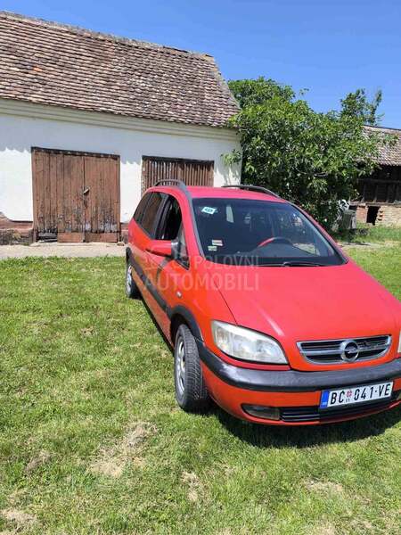 Opel Zafira 