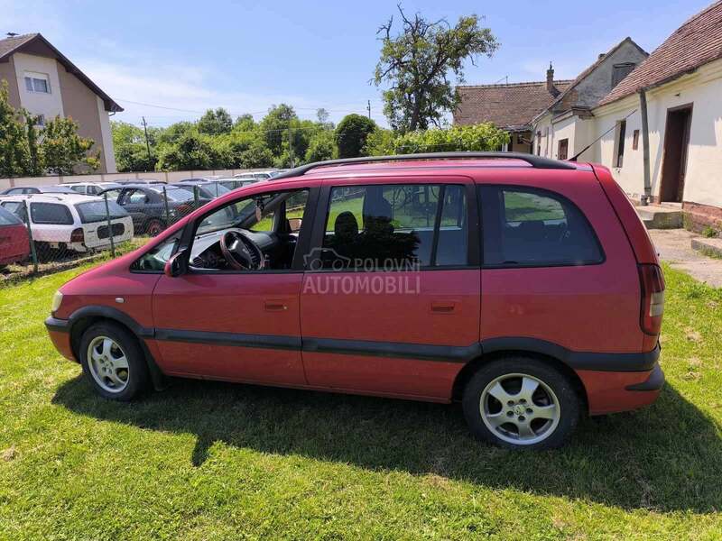 Opel Zafira 