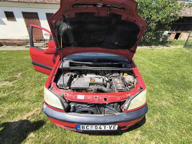 Opel Zafira 