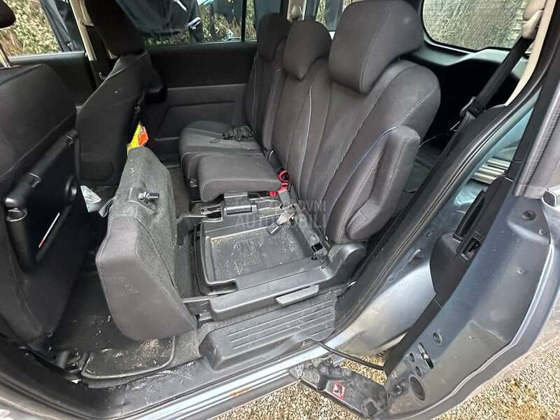 Mazda 5 5