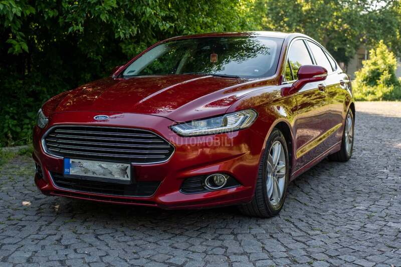 Ford Mondeo 2.0 tdi TITANIUM SRB