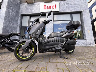 Yamaha XMAX 300