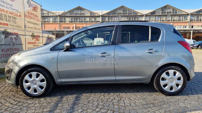Opel Corsa D KREDlTl BEZ UCESCA