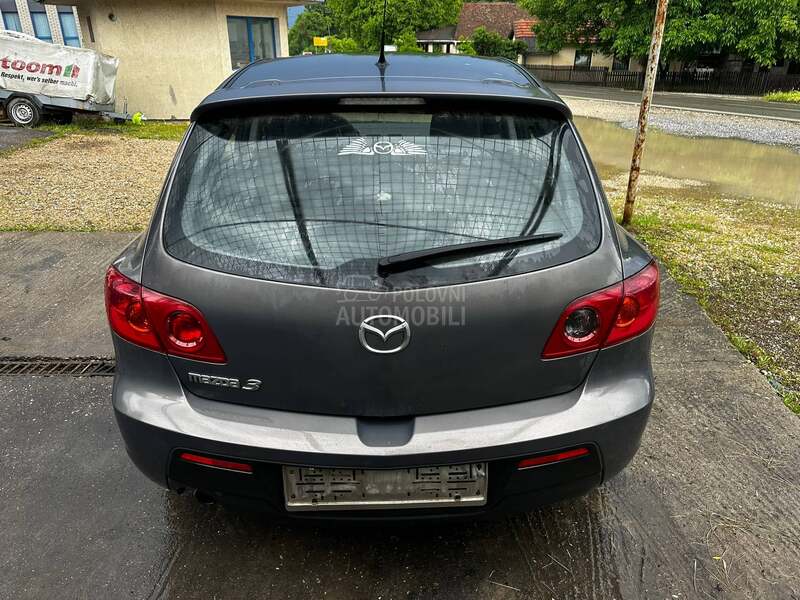 Mazda 3 2007. god. -  kompletan auto u delovima