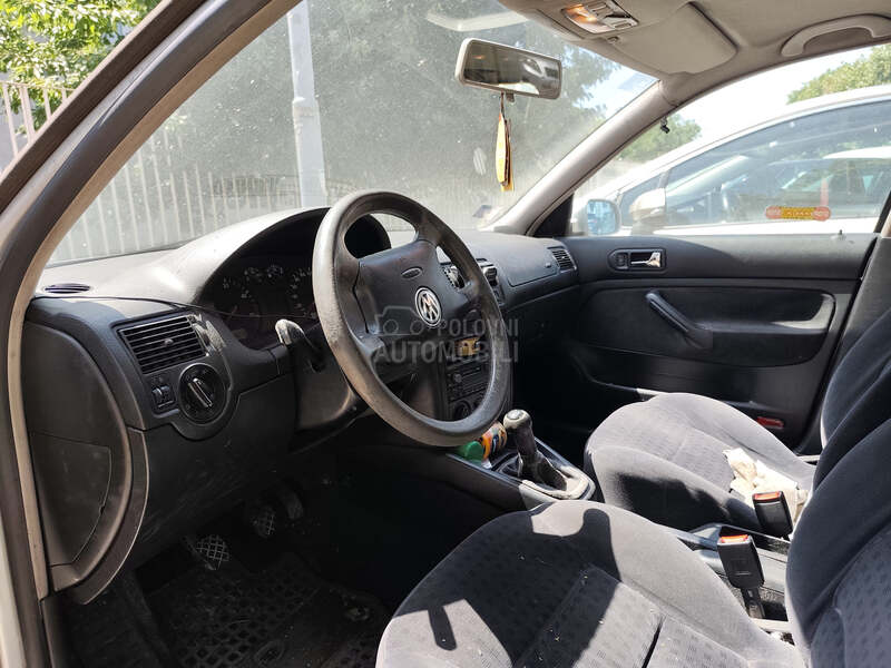 Volkswagen Golf 4 