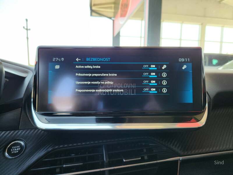 Peugeot 208 1.2 PURETECH ALLURE