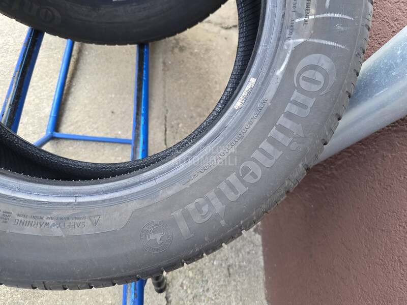Continental 215/60 R17 Letnja