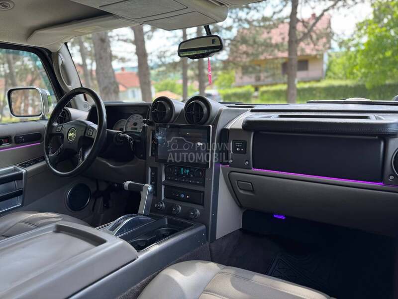 Hummer H2 