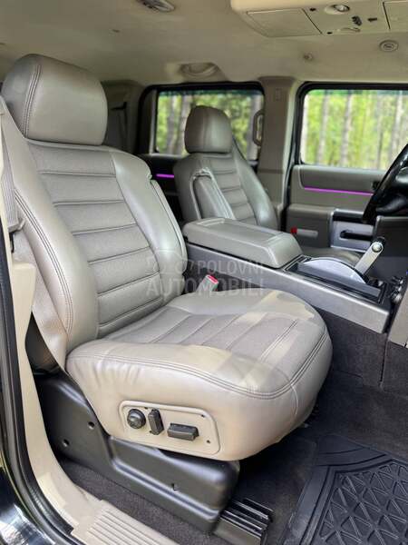 Hummer H2 