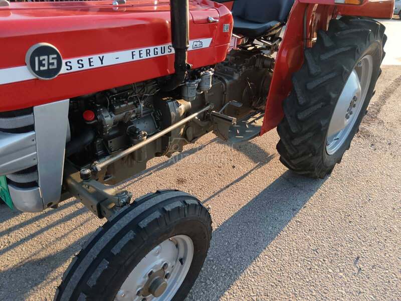 Massey Ferguson 135