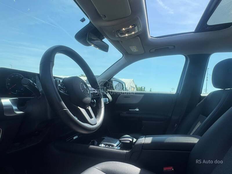 Mercedes Benz GLB 200 PANO RAMA
