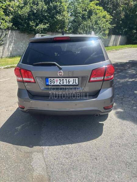 Fiat Freemont 