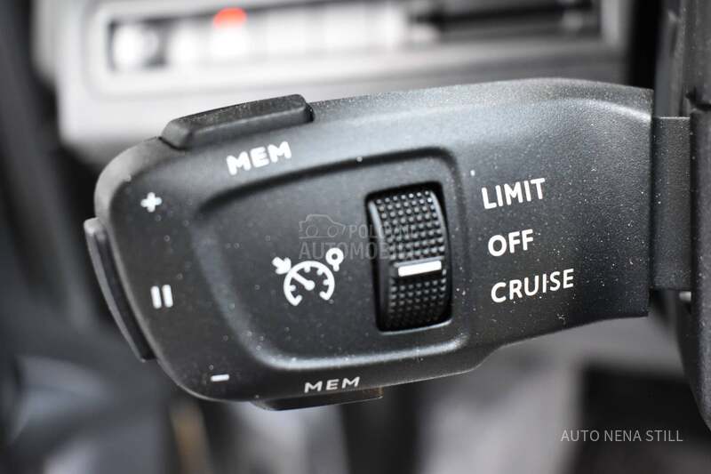 Peugeot 3008 1.2 Allure Pack AT