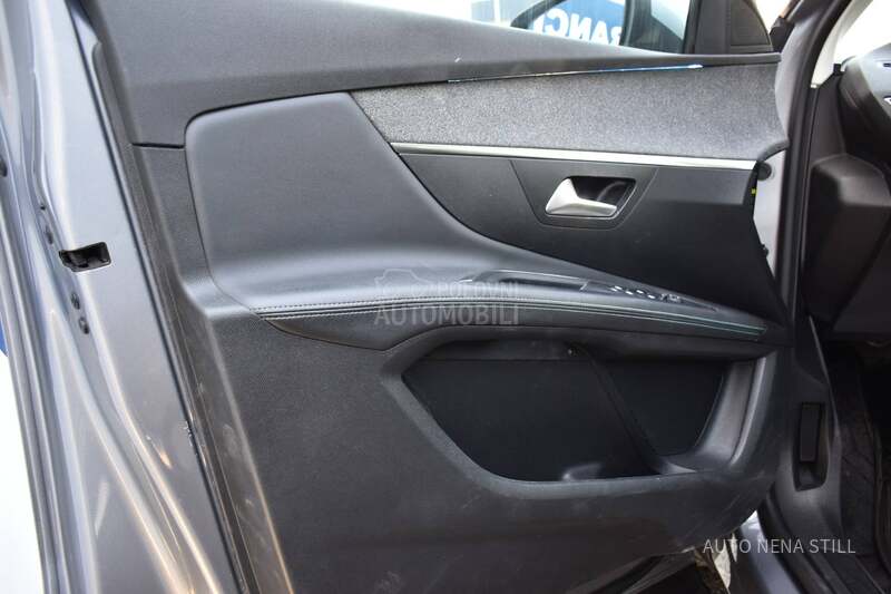 Peugeot 3008 1.2 Allure Pack AT
