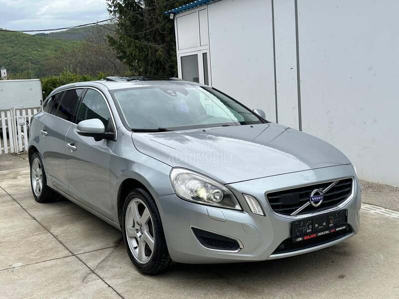 Volvo V60 