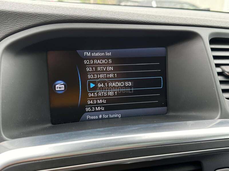 Volvo V60 