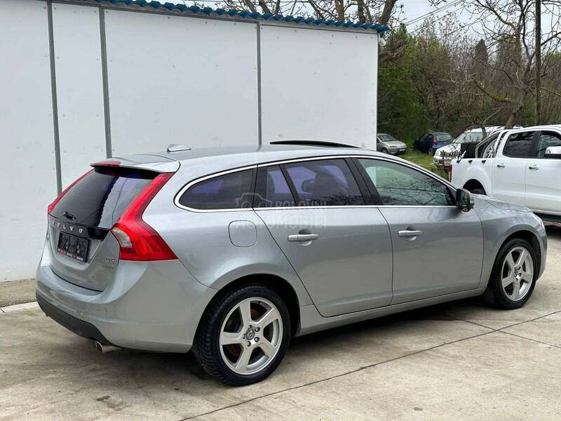 Volvo V60 