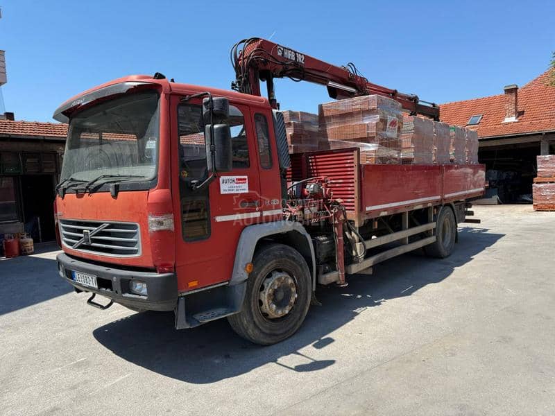 Volvo FL220