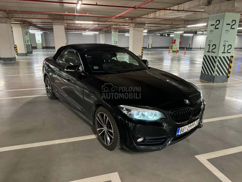 BMW 220 