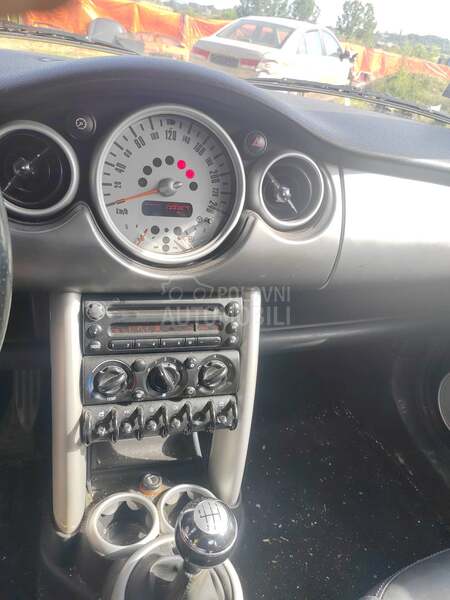 MINI Cooper S 1.6b 2005. god. -  kompletan auto u delovima