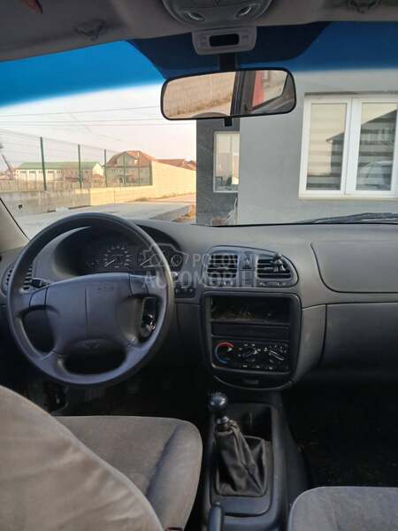 Daewoo Nubira 