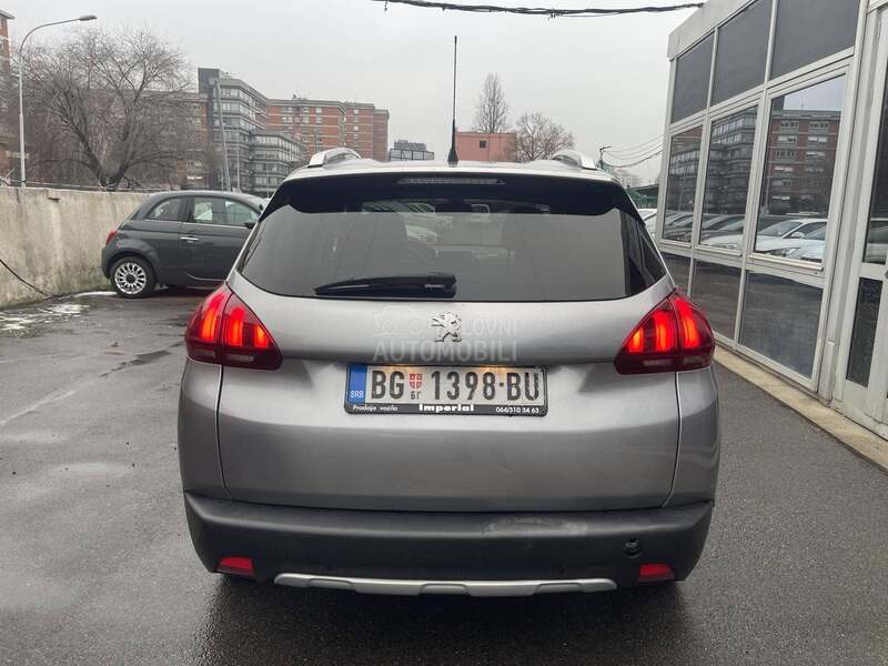 Peugeot 2008 1.2 B Allure