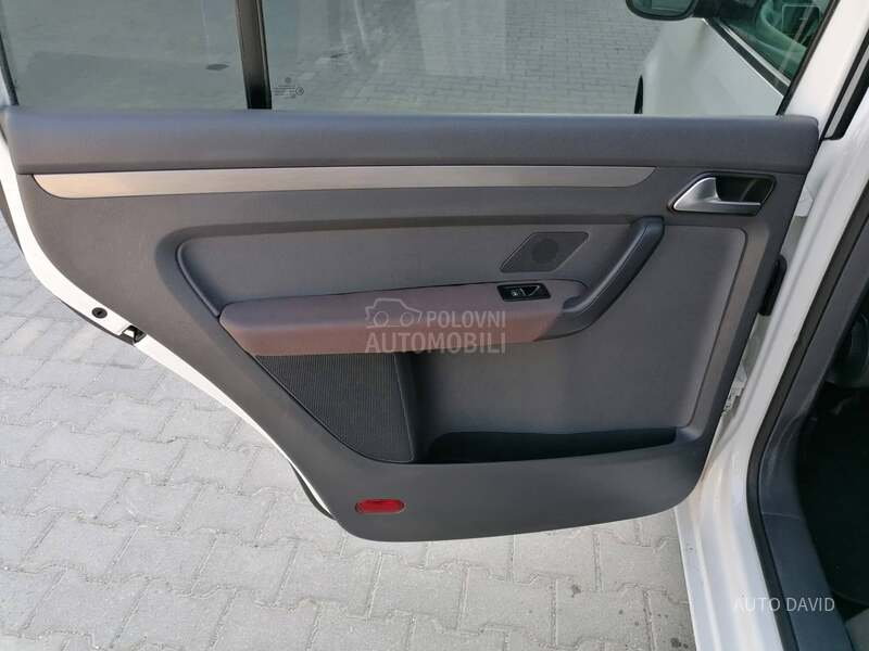 Volkswagen Touran 1.6 TDI DSG