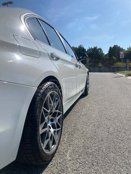 BMW 320d 