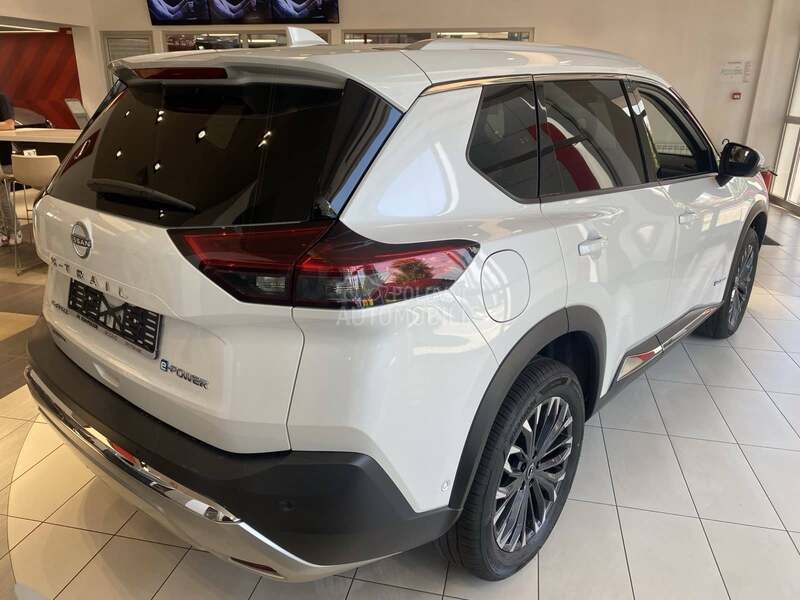 Nissan X-Trail ePow 4x4 Tekna BOSE