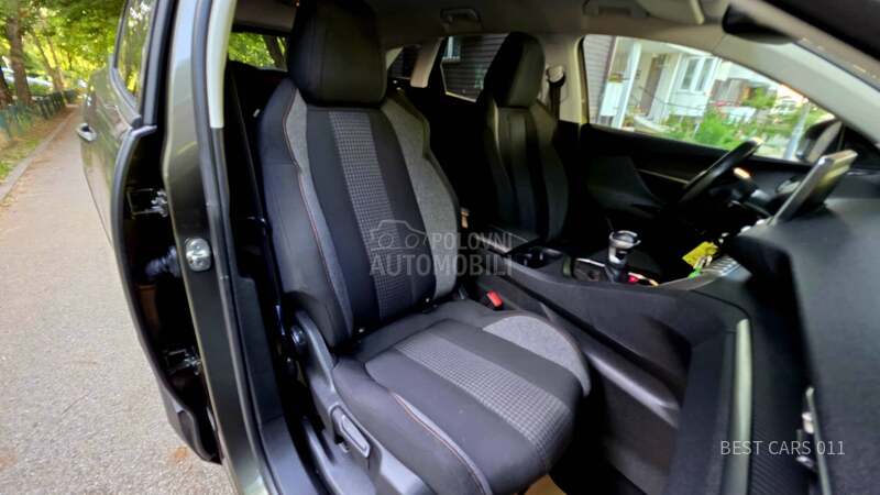 Peugeot 3008 1.5HDI ALLURE
