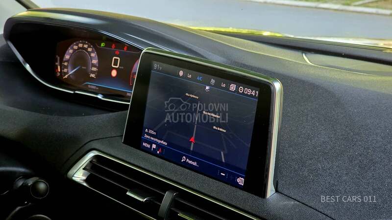 Peugeot 3008 1.5HDI ALLURE