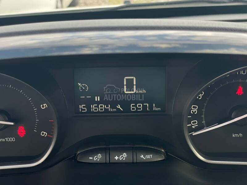 Peugeot 2008 1.5 HDI VEL SERV