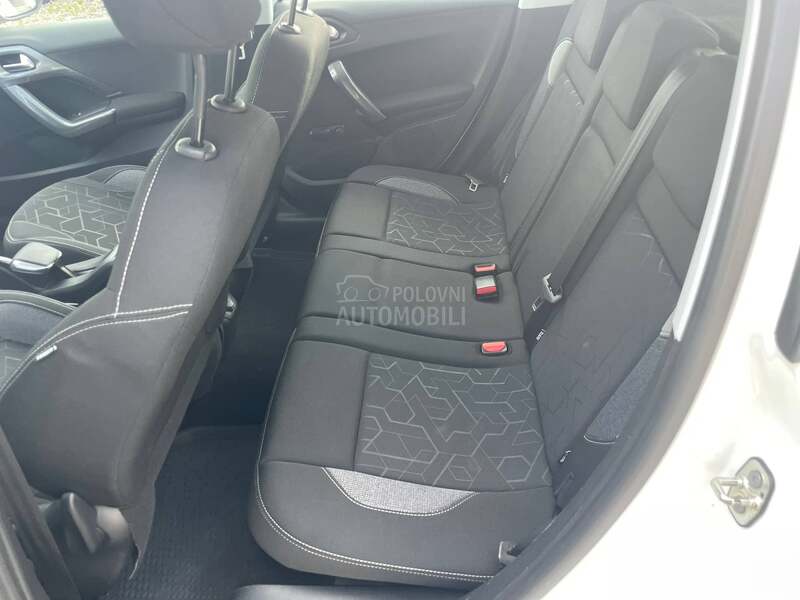 Peugeot 2008 1.5 HDI VEL SERV