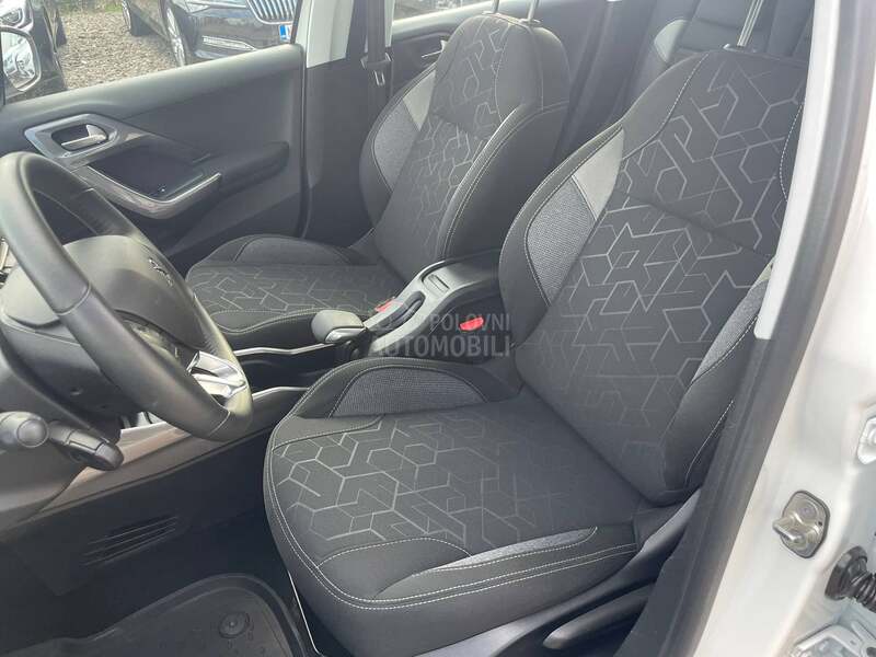 Peugeot 2008 1.5 HDI VEL SERV