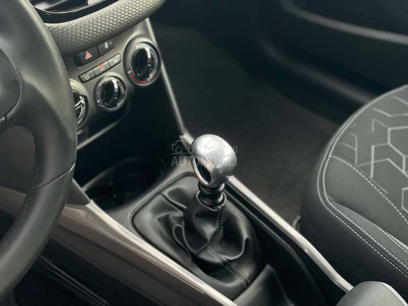 Peugeot 2008 1.5 HDI VEL SERV