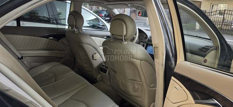 Mercedes Benz E 220 CDI