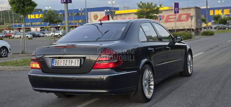 Mercedes Benz E 220 CDI