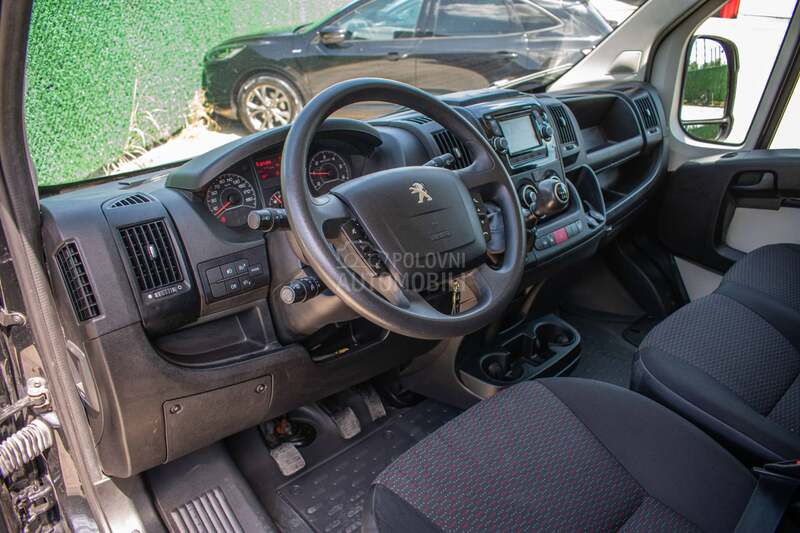 Peugeot Boxer 