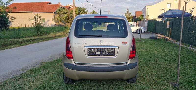 Lancia Musa 1.4 Argento