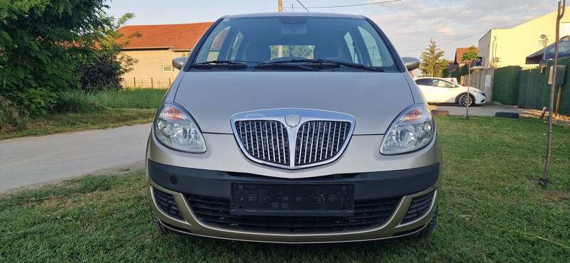 Lancia Musa 1.4 Argento