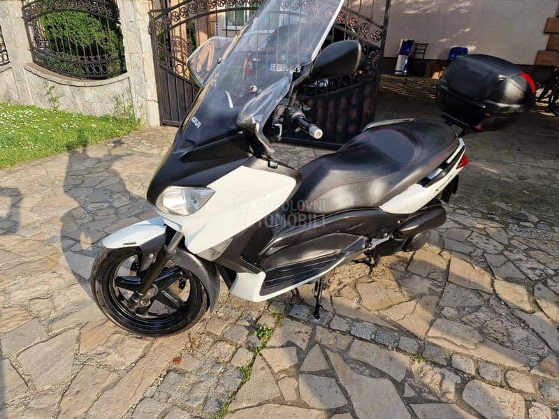 Yamaha xmax