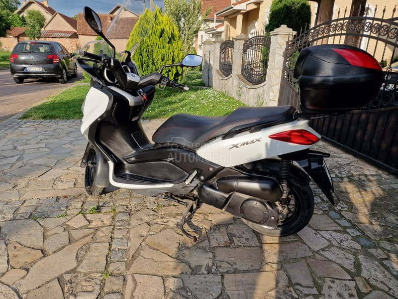 Yamaha xmax