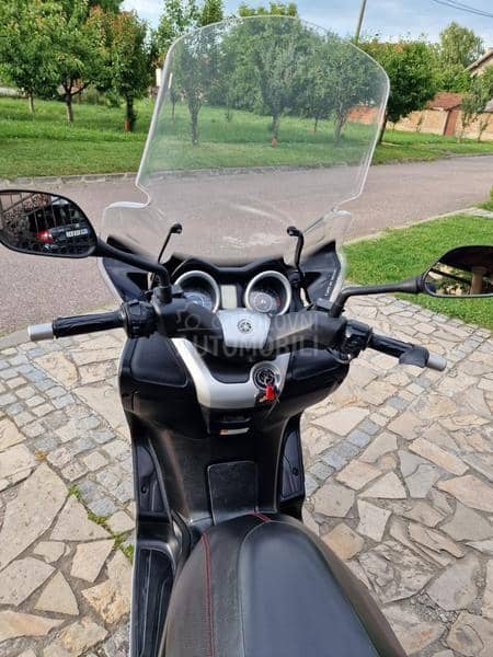 Yamaha xmax
