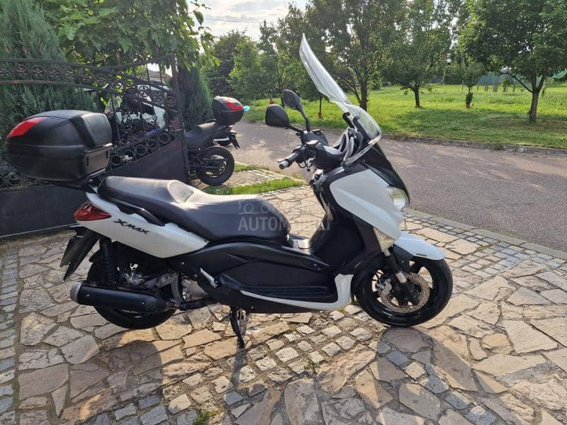 Yamaha xmax